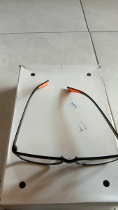 kacamata baca dengan frame yg lentur dan elastis ukuran mulai 050 075 100125150175200225250275300325350375400