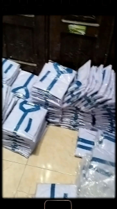 Kemeja Panjang Plat Hijau Hitam Merah SD/Mi: Pilihan Terbaik untuk Anak-Anak