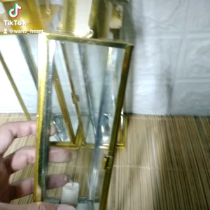 Tempat Lilin Kaca Warna Gold & Antik: Dekorasi Unik untuk Rumah Anda