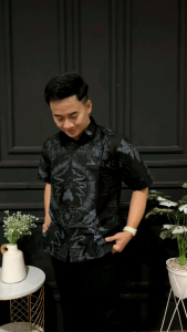 KEMEJA BATIK LENGAN PENDEK KATUN MOTIF TERBARU HITAM ABU