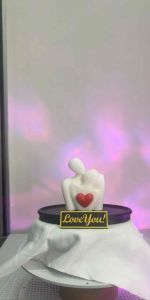 Romantic Love Couple Hug Figurine with Red Heart - “Love You” Decorative Sculpture | Anniversary & Valentines Gift Home Decor