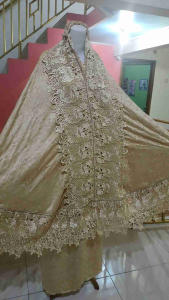 Mukena jumbo sutra warna Gold