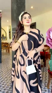 Daster Lowo Rayon Resleting: Pilihan Nyaman untuk Ibu Baru