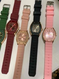 MIRETE !! Jam Tangan Wanita original strap Silikon Water Resistan Terbaru Kasual Quartz Analog Mewah Elgan Sporty Fashion Cewek Free Batrai Cadangan