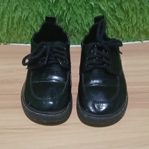 Sepatu Second Wanita Size 37: Tips & Rekomendasi