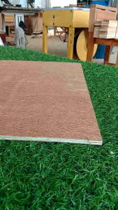 ไม้อัดใหม่เกรดธรรมดา(ทำเฟอร์นิเจอร์ได้) หนา 8 มม.กว้าง 60 ซม.ยาว 80 ซม.ราคาแผ่นละ 100 บ. * จัดเตรียมสินค้า 2-3 วัน