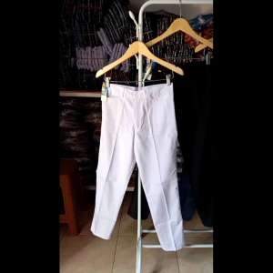 Celana Panjang Nyaman untuk SMP & SMA