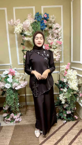 1 set kurung Melayu Arasya Tanpa hijab model terbaru model simple dan elegan