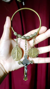 ST. BENEDICT EXORCISM CRUCIFIX FROM ITALY AND MIRACULOUS MEDAL OF THE BLESSED MARY FOR PROTECTION DOORCHIMES OBLONG AND CIRCLE ANTIQUE 3.5 INCHES CIRCUMFERENCE. w/ Free Gift Pouches