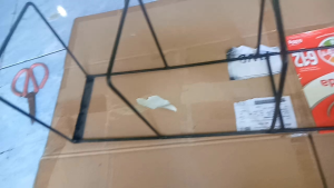 rak sepatu susun besi tempel dinding //rak sepatu sandal displey murah bisa