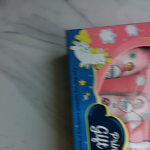 Cussons Gift Box Biru dan Pink