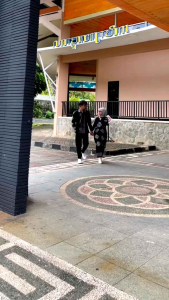 Tenun Ikat Premium: Kemeja Tenun Terbaru untuk Pasangan
