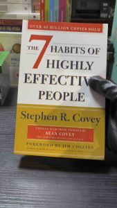 THE 7 HABITS OF HIGHLY EFFECTIVE PEOPLE by STEPHEN R. COVEY