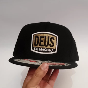 Topi snapback deus bordir depan sintong bawah