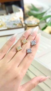 Bông tai 4 lá đính đá mẫu mới Kami trang sức sỉ