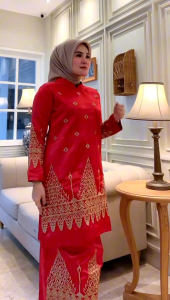 Setelan Tunik Bordir dan Kebaya Pesta Kondangan Terbaru