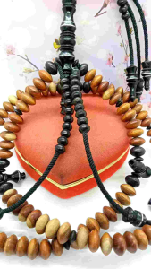 Tasbih Tijani Kayu Bajakah Kombinasi Kelor Hitam H360