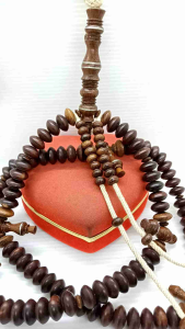 tasbih tijani kayu galih asem full benang rajut h362