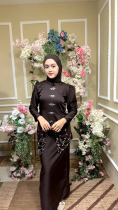 Kurung Melayu Zahrany Model Terbaru Cocok untuk Kondangan Pesta