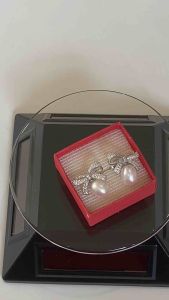 ต่างหูมุกน้ำจืดดีไซน์โบว์เก๋ๆ ตัวเรือนเงิน 925 ประดับเพชรสังเคราะห์ เสริมบุคลิก