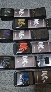 เข็มขัดNaflastงานหัวเรืองแสง ปลายสายเปิดขวดได้ ขนาดความยาว 55 นิ้ว มี6สีให้เลือก