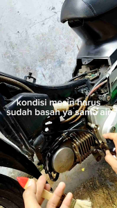 pembersih/penghilang karat&krak spray engine mesin motor & mobil 100 ML