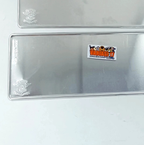 BAHAN PLAT NOMOR MOBIL STANDAR LOGO TIMBUL DAN TULISAN KORLANTAS TEBAL 1 MM