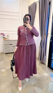 setelan rok wanita kaos knit atasan kancing bordirrok plisket terbaru