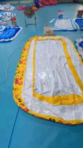 สระน้ำเป่าลม ขนาด 3 เมตร สีเหลืองลายนกฟลามิงโก้🦩เนื้อสระหนามาก ขนาดสินค้า : 305x183x60 cm.