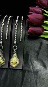 สร้อยคอสแตนเลสแท้100% สร้อยพระลายผ่าหวายแต่งหัวจรวด+ห่วงสปริง ห้อยพระได้ 3 องค์ มีทั้งหมด 7 ขนาด ความยาว 24-36 นิ้ว รับประกันคุณภาพไม่ลอกไม่ดำ