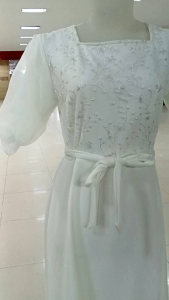 DRESS ANAK TANGGUNG REMAJA SD SMP BAHAN SATIN SUPER TEBAL MIX TILE GLITER LENGAN KARET MIX ORGANDI MEWAH LEHER KOTAK SLETING BELAKANG  WARNA KHUSUS PUTIH LD 75-80 PANJANG 100 EDISI KHUSUS NATAL DAN IMLEK