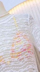 เสื้อแขนสั้นคอกลม ลูกไม้ ซีทรู