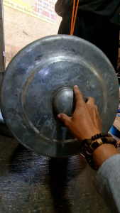 gong tawak bahan besi galpanis dim 45 cm Alat Musik Gong Dengan Stik Perlengkapan Musik Tradisional - Lazada