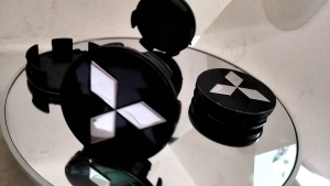 TUTUP VELG DOP AS RODA PUTIH CHROME MITSUBISHI PAJERO SPORT OUTLANDER TRITTON DIAMETER 6Cm