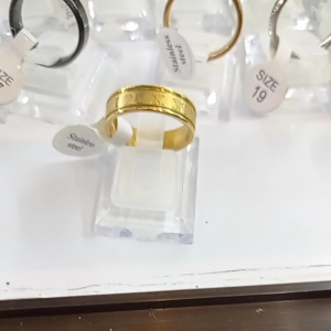Cincin Titanium Romawi Emas: Keunggulan & Pilihan Ukuran