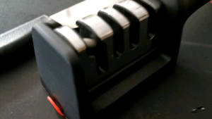 🚩5.5(ร้าน​แนะนำ​) ลับมีด​ ลับกรรไกร​ แบบช่อง​​ ใช้ง่ายสะดวก​ ทนทาน​ แข็งแรง​ ปลอดภัย​ สินค้าพร้อมส่ง