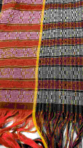 Bahan ulos ragi hotang kombinasi dress atau kemeja