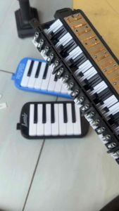 Baut plat besi pianika / sekrup baut untuk lubang nada  pianika (isi 15 pcs)