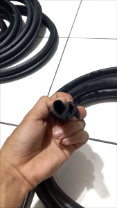 Karet Balon Peredam Bunyi Pintu Mobil Daihatsu Xenia Original