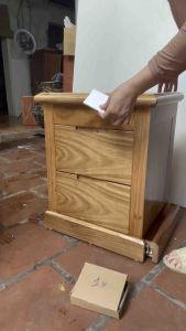 Tủ kệ đầu giường gỗ hương vân có 5 hộc bí mật