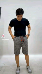 Celana Chinos Pendek Ban Rip: Motif dan Desain yang Nyaman