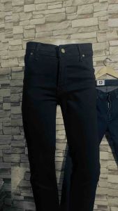 Celana Panjang Pria Sofjeans: Nyaman & Berkualitas