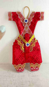 ชุดถวายองค์กุมารงานคละสีผ้า งานผ้าขนาด10*21ซม.สูง5นิ้ว