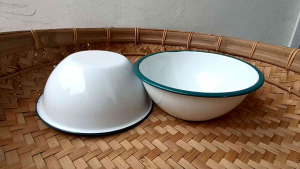 Mangkuk Putih Sedang 20 cm Enamel Bowl Deep 200 ml