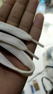 Tali sepatu pipih premium panjang 100 cm lebar 1 cm ujung mika original