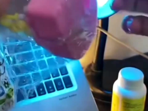 Mainan mesin capit mini bola viral claw machine toys