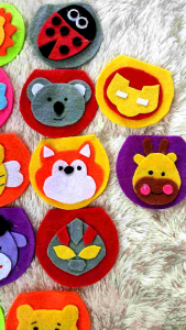 angpau karakter lucu amplop lebaran karakter isi 12 karakter dan warna random bahan flanel karakter lucu boleh request