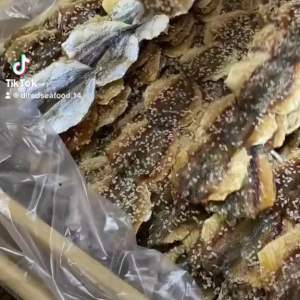 ปลาหวาน ปลาหวานงา ปลากิมสั่วโรยงา ปลาข้างเหลืองงา กิมสั่วงา ของใหม่ เกรดเอ ถูกมาก อร่อย เนื้อหวาน ตากแห้ง ขนาด1000g dried mackerel