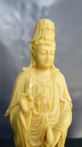 Tượng Quan Âm Bồ Tát thờ cúng hoặc để xe ô tô cao 20cm