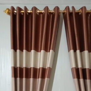 GORDEN MOTIF EMBOSS MODEL SALUR KORDEN BLACKOUT TIDAK TEMBUS CAHAYA UNTUK JENDELA PINTU KAMAR SKATAN